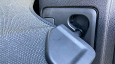 Land Rover Defender 3.0 D250 X-Dynamic S 90 3dr Auto Diesel Estate